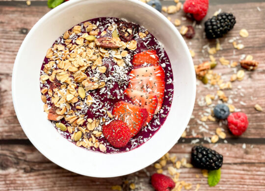 Very Berry Smoothie Bowl