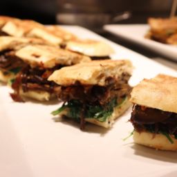Field roast deli slices & wild mushroom panini