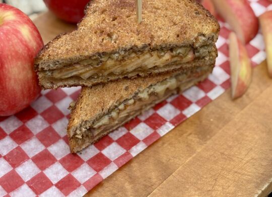 Apple Cinnamon Sun Butter Sandwich